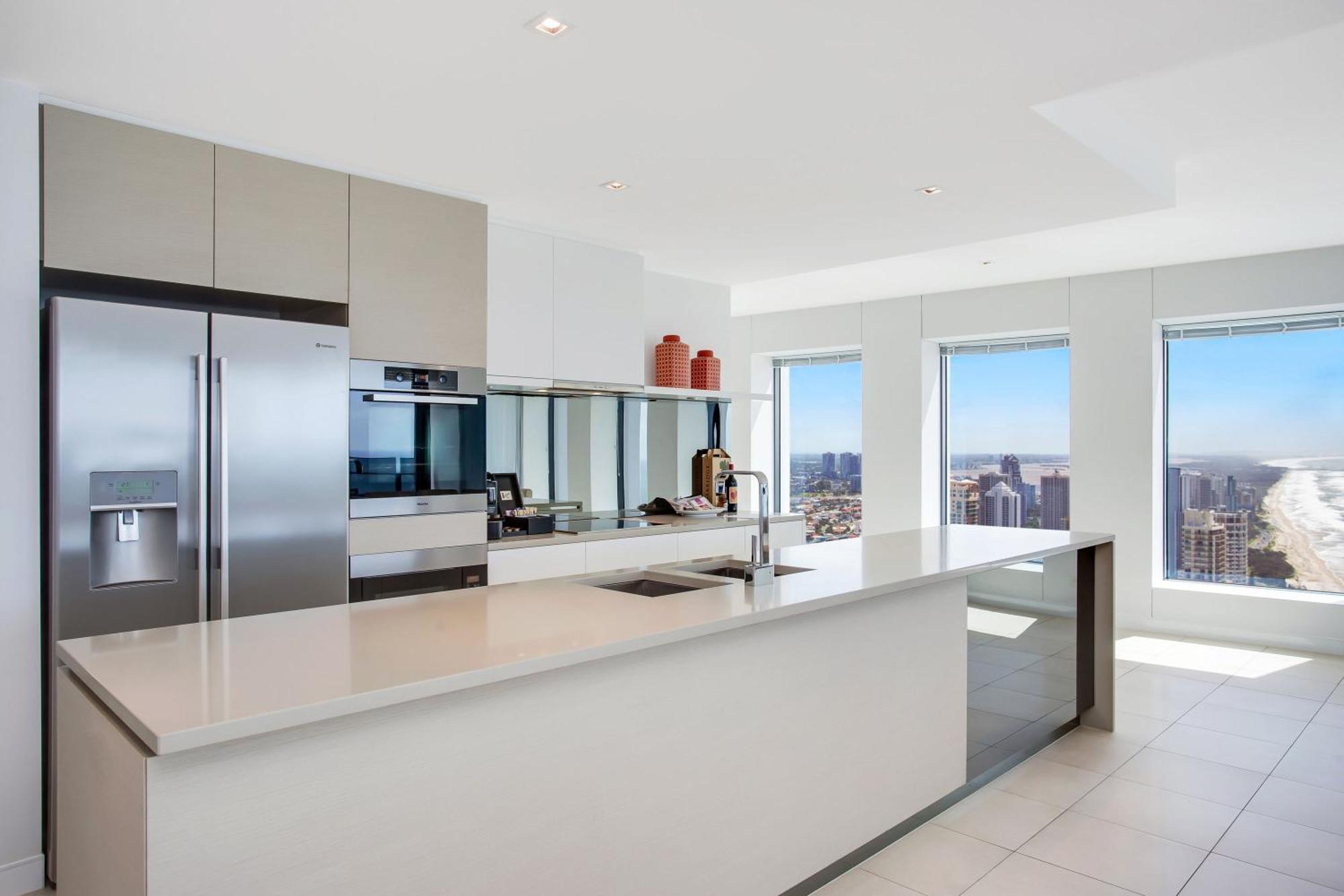 Three-Bedroom Sub Penthouse