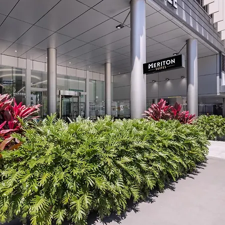 Meriton Suites Southport-3