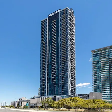 Meriton Suites Southport-2